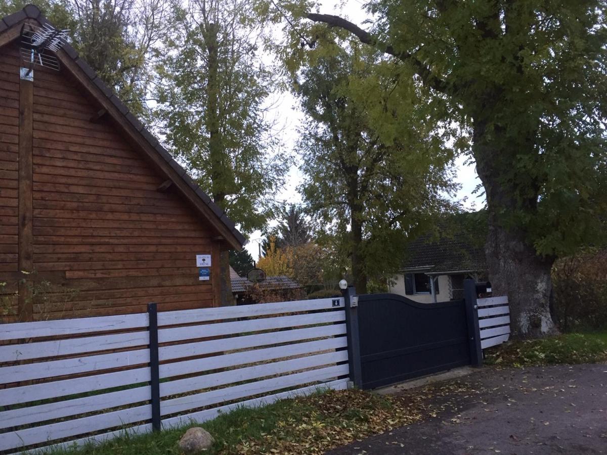Le Du Frene Ferienhaus *
